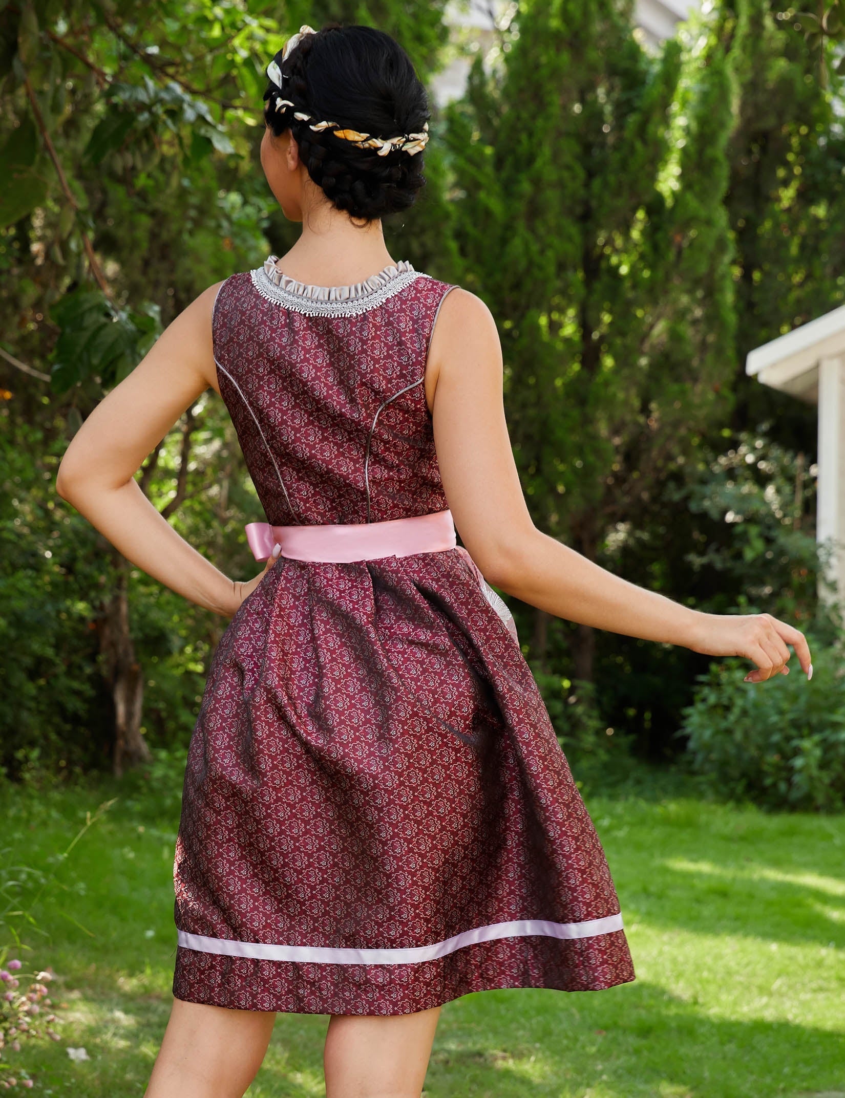 Abito tradizionale Dirndl corto da donna Garvee con grembiule in pizzo - Rosso, set da 2 pezzi, taglia S