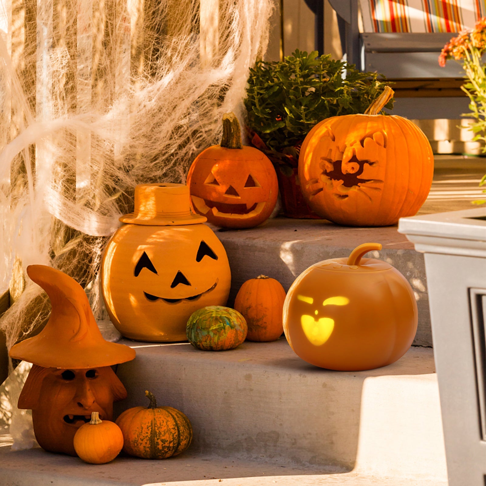 Lampada di proiezione animata a forma di zucca GARVEE per Halloween con 16 animazioni ed effetti sonori, inglese, per uso interno ed esterno, arancione