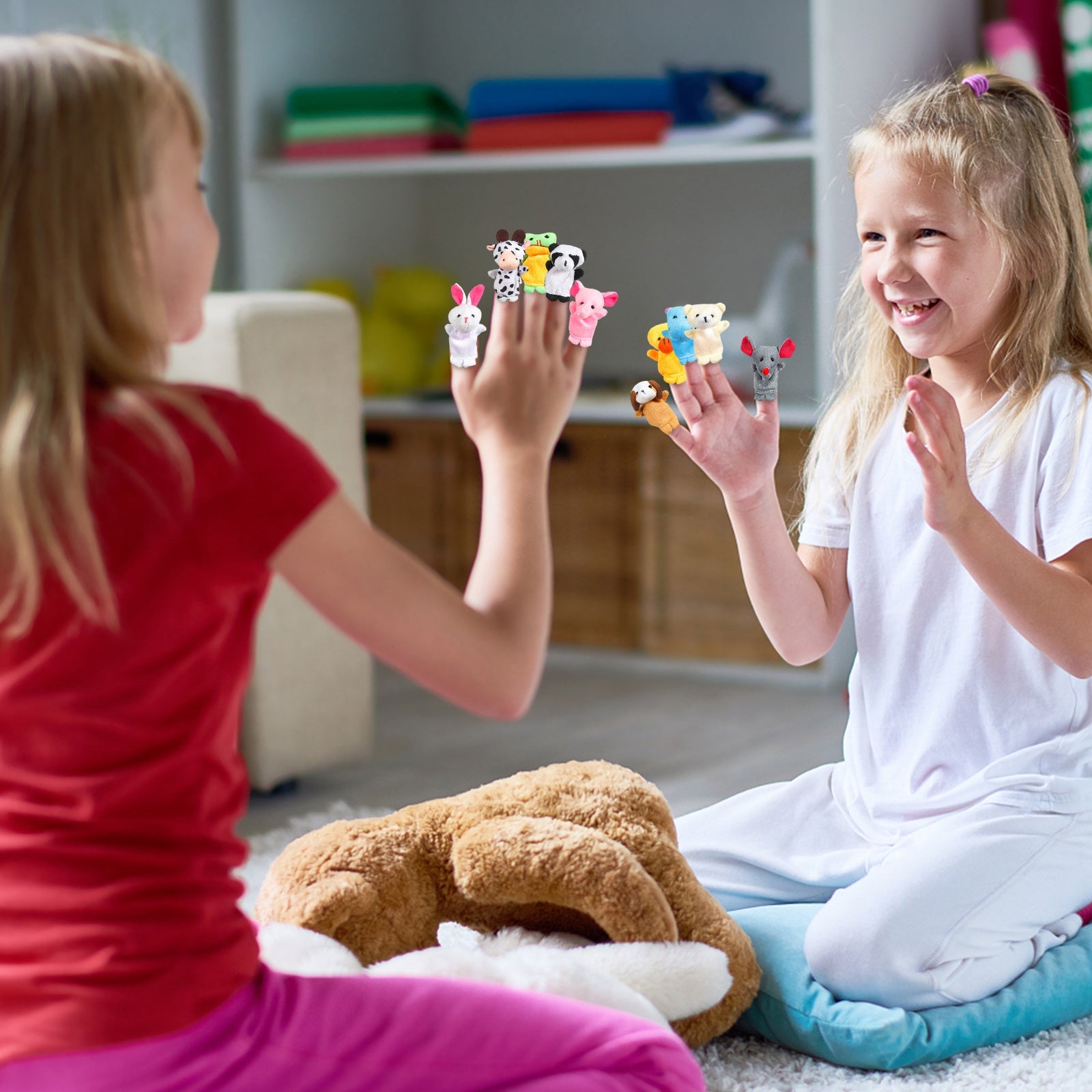 Garvee Set da 10 pezzi di marionette da dito per bambini, piccoli animali di peluche, giocattoli dei cartoni animati, colorati e morbidi, per compleanni e uso quotidiano dei bambini