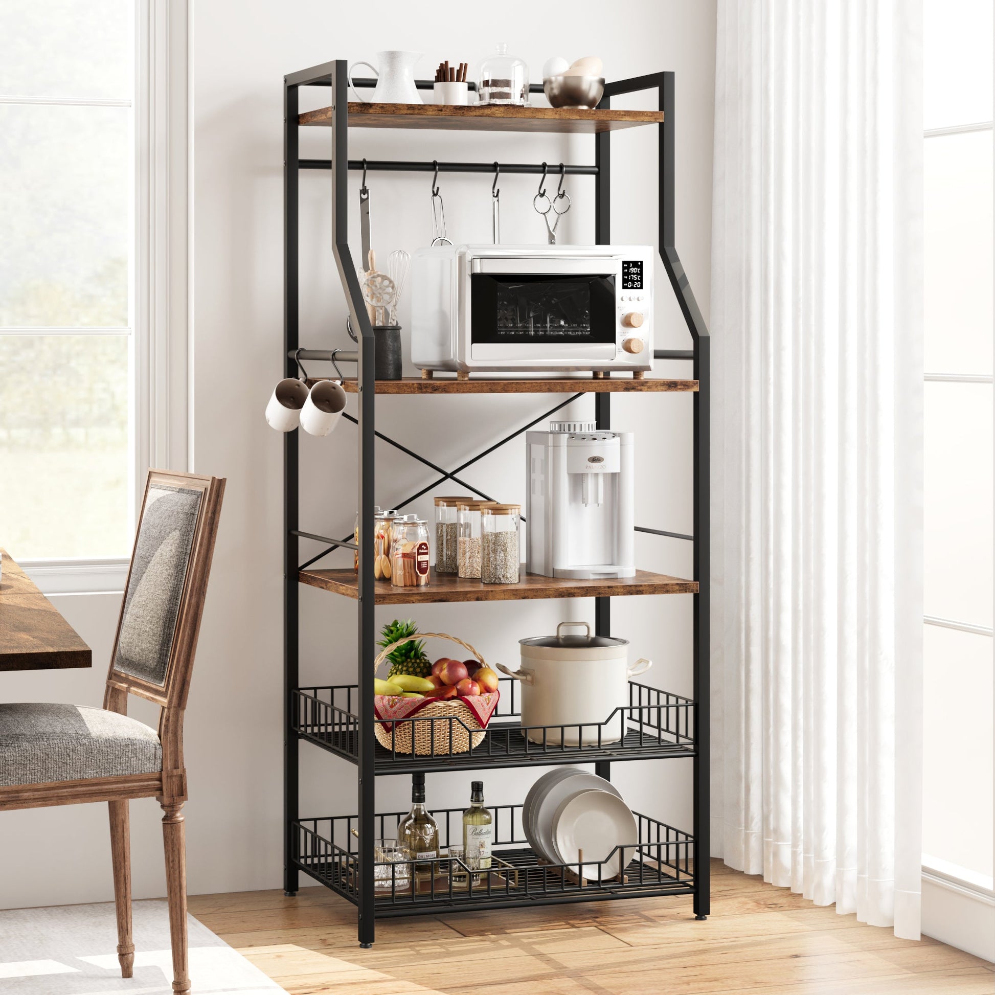 Scaffale da panettiere Garvee con 2 grandi cestini in filo metallico, 5 ripiani, robusto e durevole, per riporre gli utensili da cucina, angolo caffè, MDF e acciaio