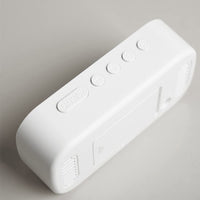 Sveglia digitale a LED Garvee con doppio allarme e specchio: elegante sveglia per camera da letto con design multifunzionale