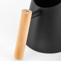 Annaffiatoio per fiori in acciaio inox Garvee da 900 ml con beccuccio lungo e manico in legno per piante da appartamento, nero, antigoccia, antiruggine