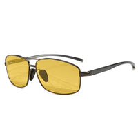 Occhiali da guida notturna polarizzati Garvee per uomo e donna con protezione UV400 dai riflessi per guida, escursionismo, golf, pesca e sport all'aria aperta - Giallo