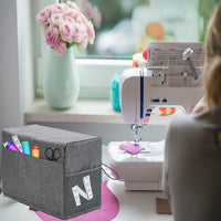 Garvee Copertura per macchina da cucire Copertura antipolvere universale pieghevole Tessuto Oxford di alta qualità Grigio per stanza da cucito