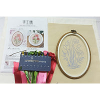 Kit di ricamo Garvee per principianti con motivo floreale 3D, kit di ricamo fai da te con tessuto, telaio, fili, aghi, taglia unica, multicolore