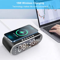 Sveglia digitale Garvee con ricarica rapida da 15 W, display LED, termometro, specchio, ricarica wireless, nera per camera da letto e ufficio