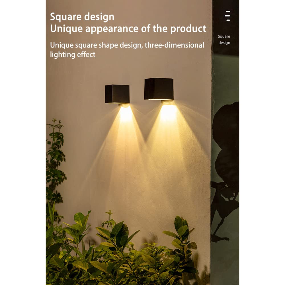 Lampada da parete solare Garvee con cambio colore, IP65 impermeabile, alloggiamento in alluminio, luce RGB e calda per giardino e patio, wireless