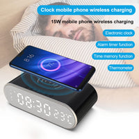 Sveglia digitale Garvee con ricarica rapida da 15 W, display LED, termometro, specchio, ricarica wireless, nera per camera da letto e ufficio