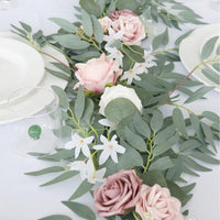 Garvee Ghirlanda Artificiale di Eucalipto con Rose Vintage, 180CM, Fiori Realistici, Mano Intrecciata, Foglie Naturali, Decorazione per Matrimoni e Tavoli