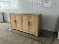 Credenza Garvee con 2 ante in rattan per soggiorno e sala da pranzo, ampio spazio di archiviazione, robusta, versatile, sicura, MDF, colore naturale