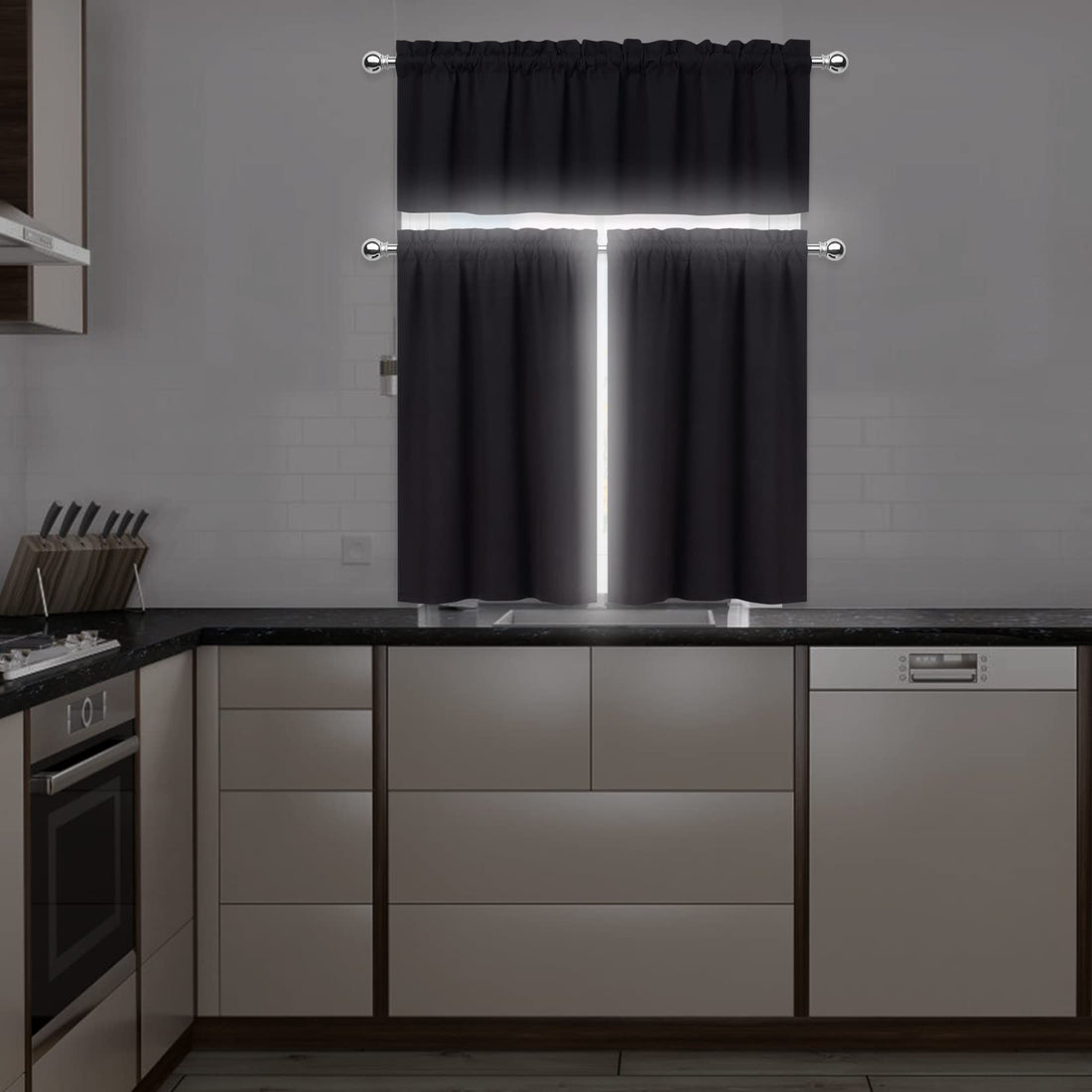 Tende oscuranti GARVEE per bagni, 2 pannelli, oscuranti, tessuto nero, 26x24 pollici, lunghezza corta, ideali per piccole finestre, cucine, camper