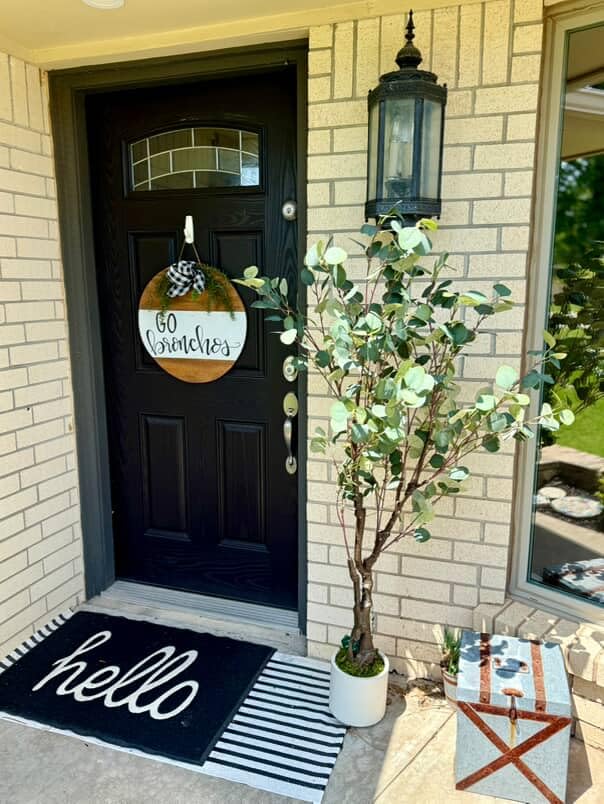 Albero di eucalipto artificiale Garvee da 1.5 m con 50 luci a LED, vaso di plastica, rami regolabili, facile da pulire per soggiorno e ufficio, bianco