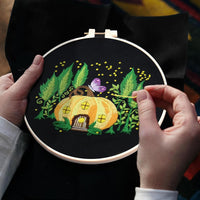 GARVEE Kit da ricamo per principianti da 5 pezzi, punto croce a forma di fungo, pratico kit da cucito, decorazione in cotone, set di pittura per principianti per la casa