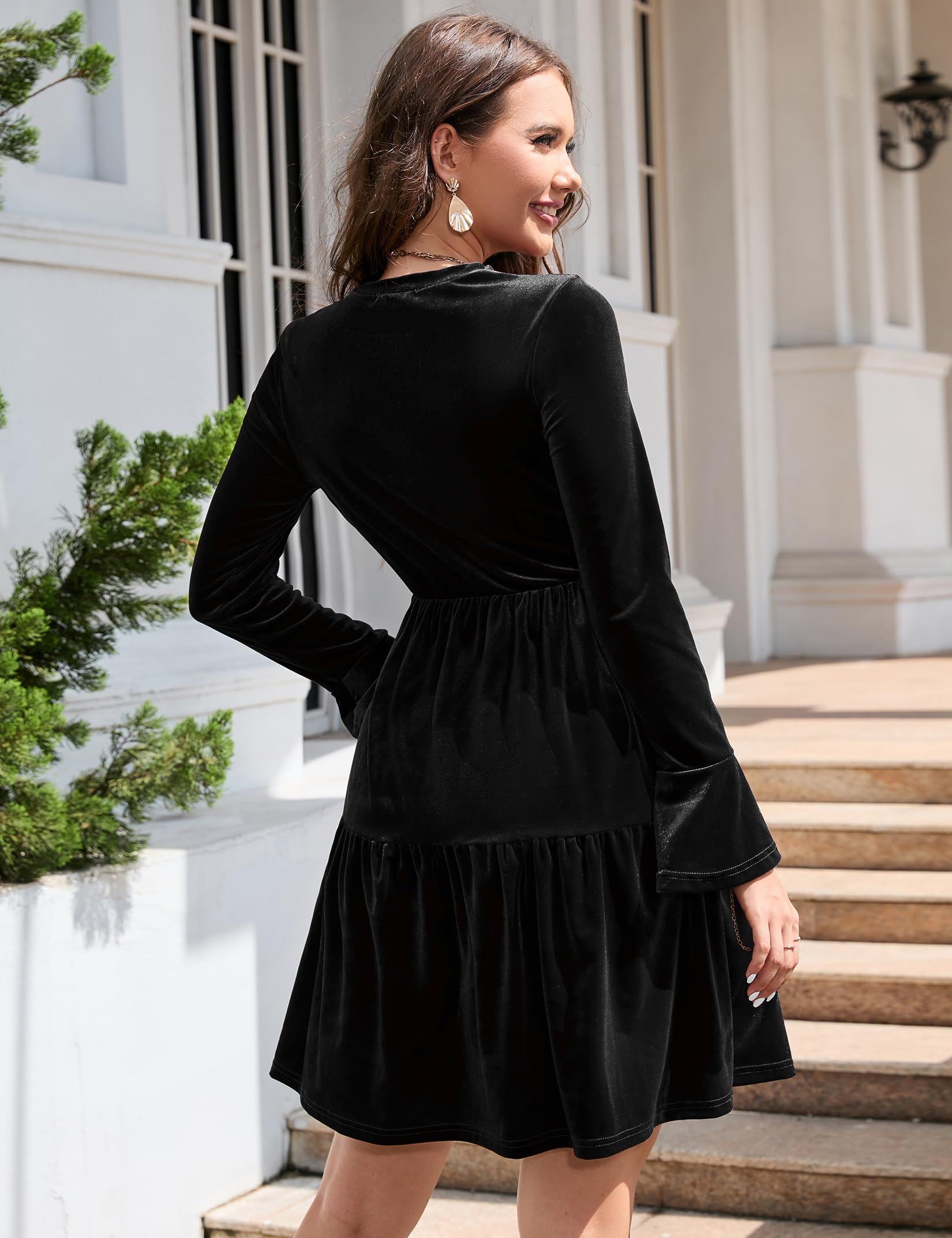 Garvee - Elegante abito in velluto da donna, mini abito invernale con volant, scollo rotondo e maniche lunghe, nero, L