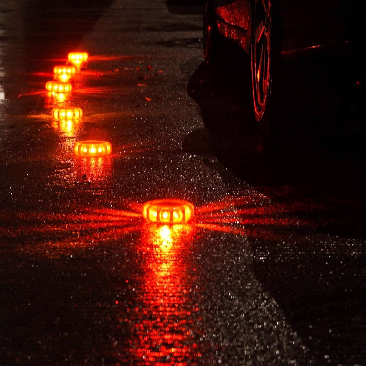 Garvee, confezione da 6 torce LED stradali, luci di emergenza con 9 modalità di lampeggiamento, funzione di ricarica USB, materiale ABS+PC, base magnetica e gancio, impermeabili, per auto, camion, barche