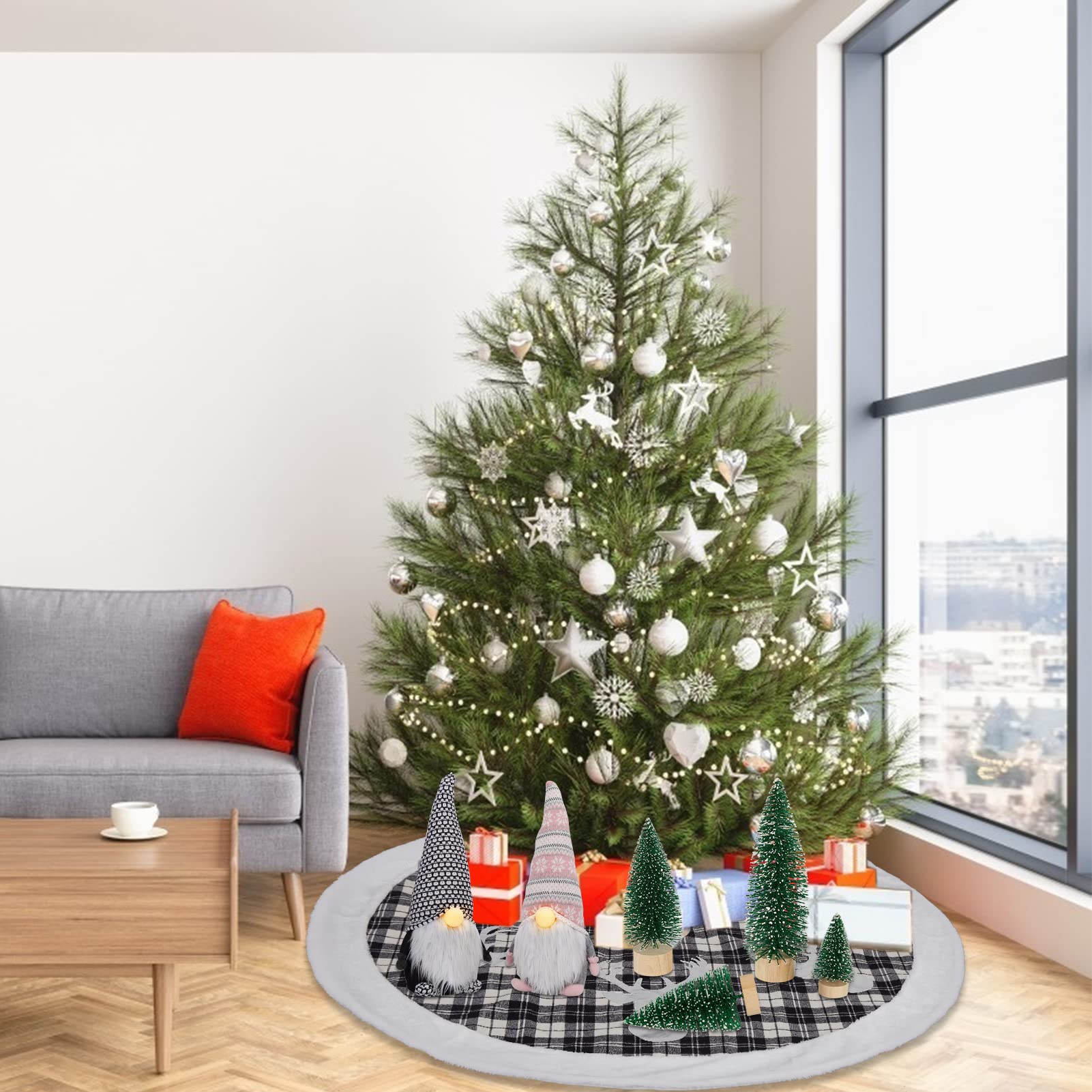 Gonna per albero di Natale Garvee da 48 pollici a quadri bianchi e neri con rifiniture in pelliccia sintetica bianca e motivi di renne argentate per feste e celebrazioni in famiglia