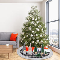 Gonna per albero di Natale Garvee da 48 pollici a quadri bianchi e neri con rifiniture in pelliccia sintetica bianca e motivi di renne argentate per feste e celebrazioni in famiglia