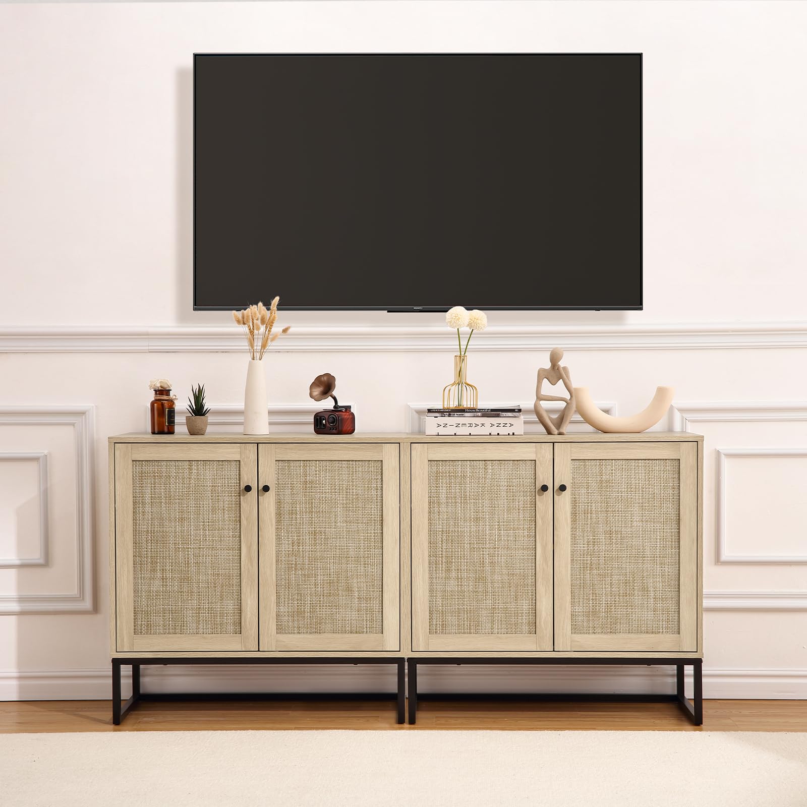 Credenza Garvee, mobiletto portaoggetti in rattan con ripiani regolabili e gambe in metallo per soggiorno e cucina, 31,5"x15"x30,7" marrone chiaro