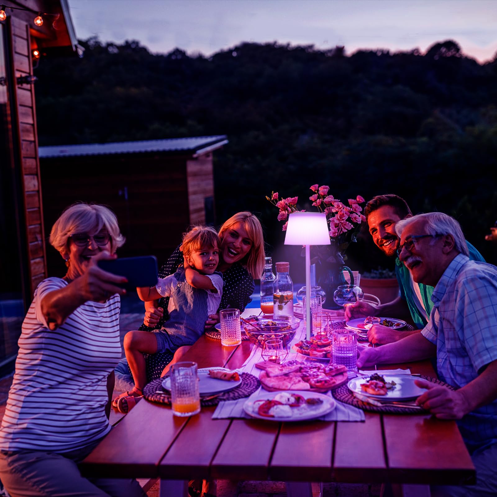 Lampada da tavolo dimmerabile wireless GARVEE con 8 colori, controllo touch, batteria da 4000 mAh, impermeabile per giardino, camera da letto, balcone, hotel, nero/bianco