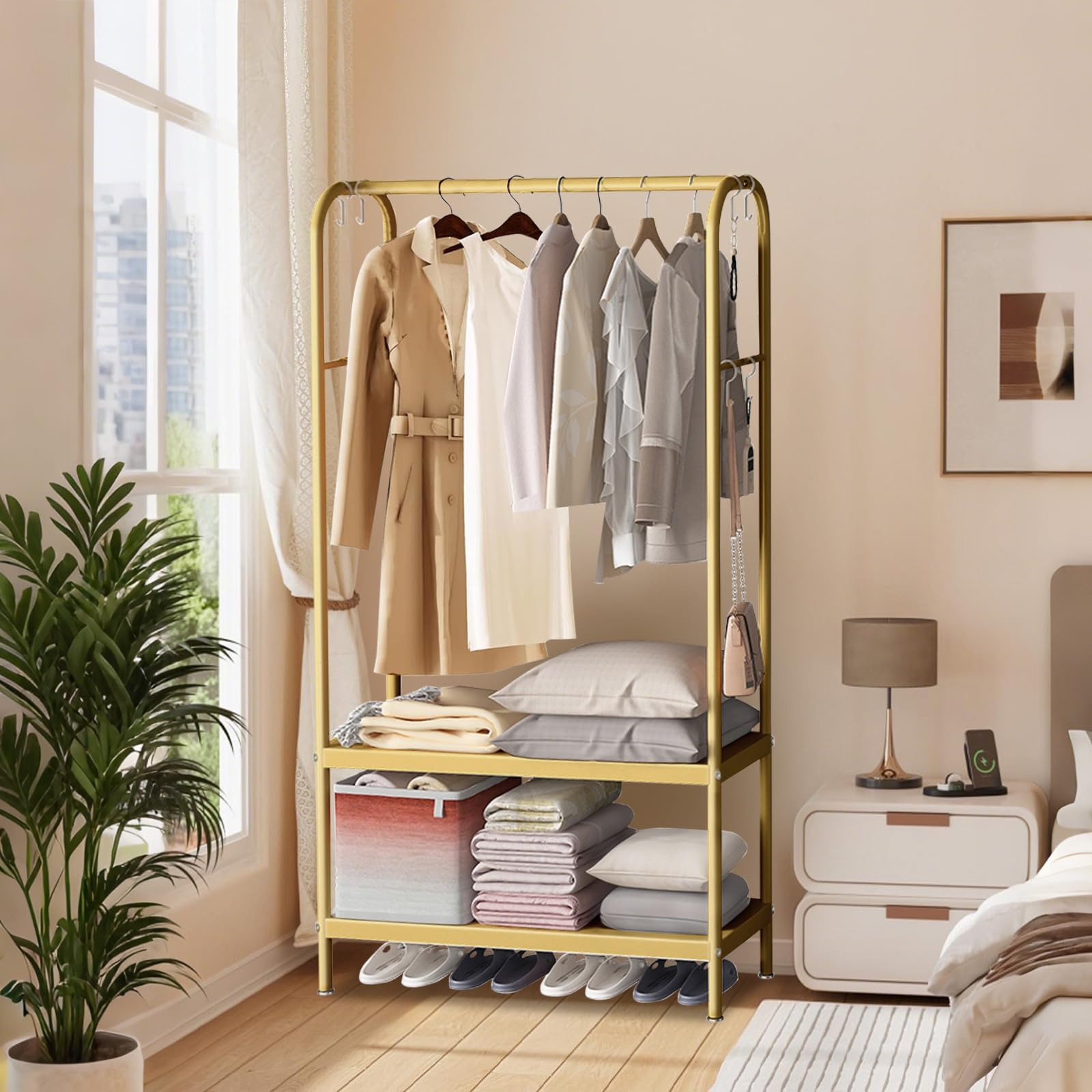 Appendiabiti in metallo Garvee con ripiani, robusto, salvaspazio, per uso domestico, elegante, indipendente