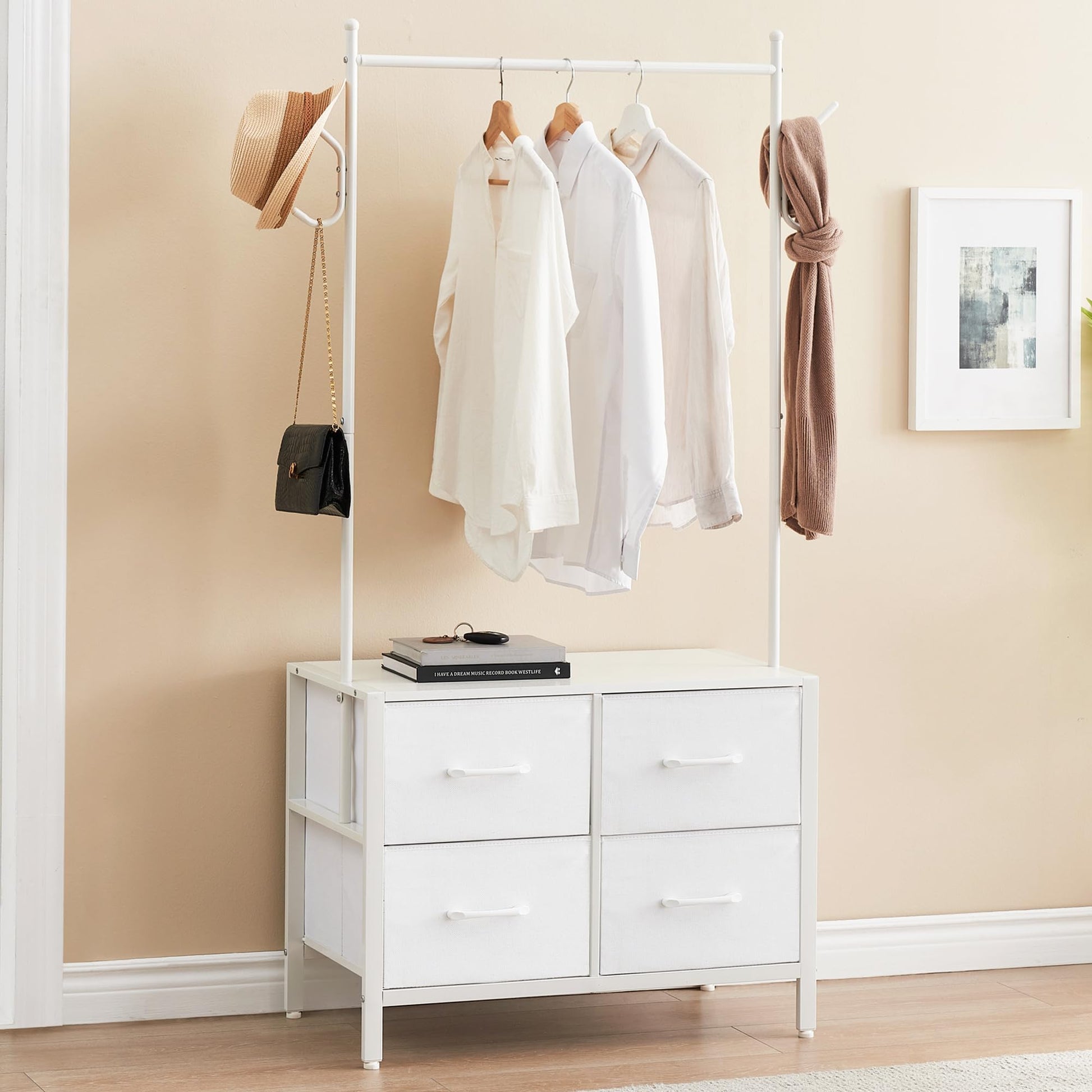 Appendiabiti Garvee con 4 cassetti, struttura in metallo e piano in legno, con camera da letto e corridoio, bianco, robusto e versatile