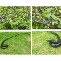 Garvee Realistico Serpente in Gomma Giocattolo 132 cm Gomma Morbida per Protezione Giardino Halloween e Feste Nero Giallo