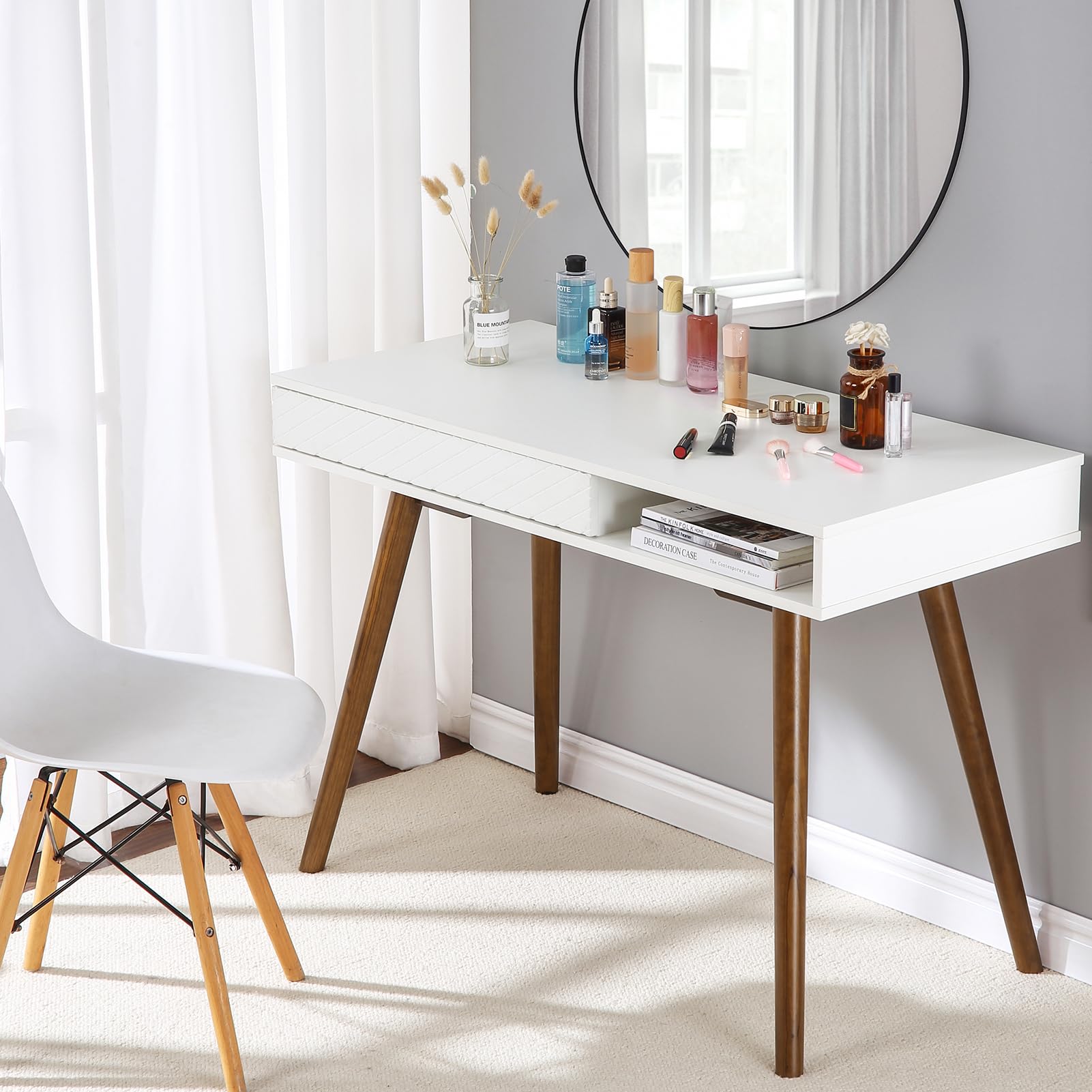 Scrivania moderna bianca Garvee con cassetti per ufficio e camera da letto 42,5"x19,7"x29,5" in legno