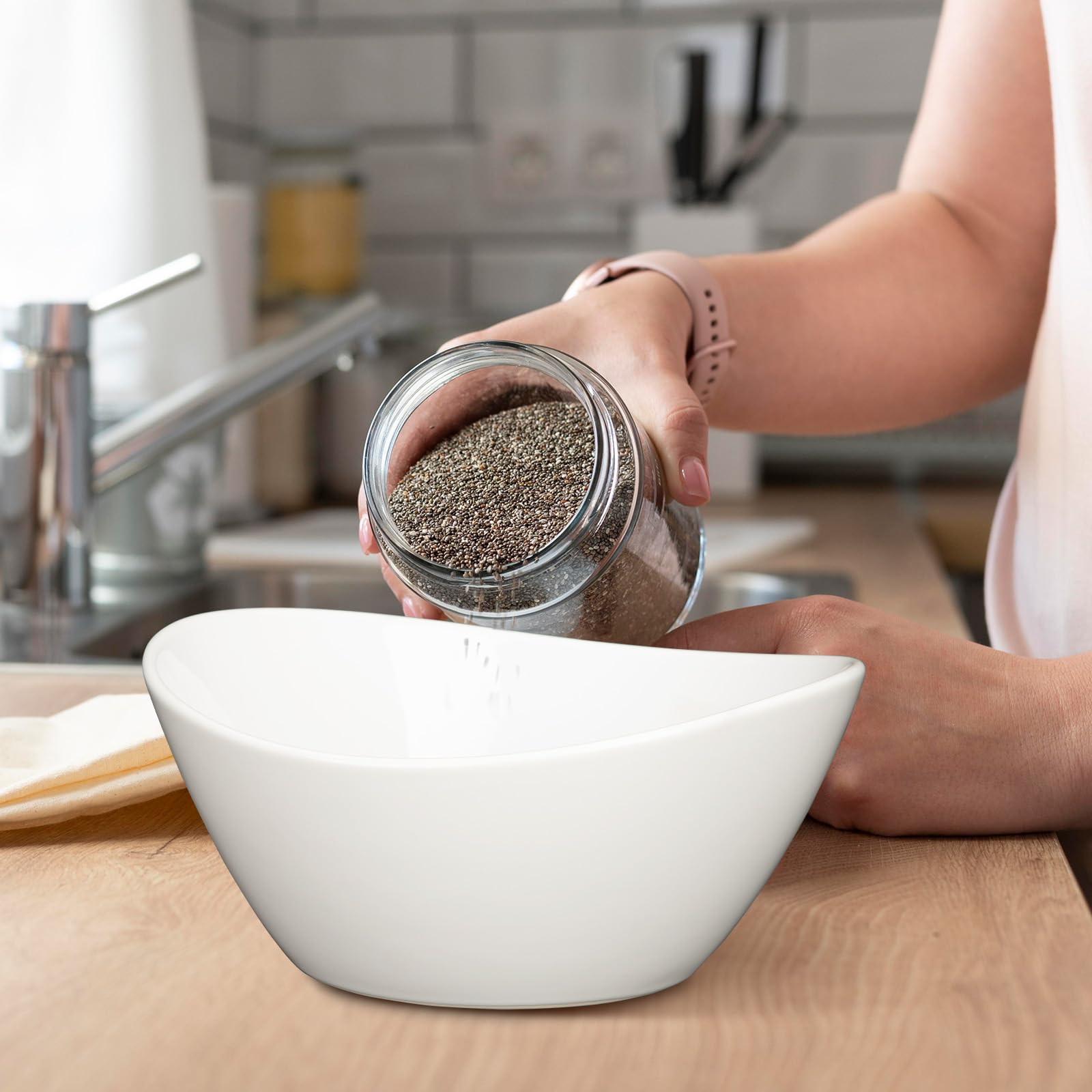 Garvee Set di 4 grandi piatti ovali in porcellana da 42 once, 8 pezzi, bianchi, ergonomicamente impilabili per la cucina e la tavola