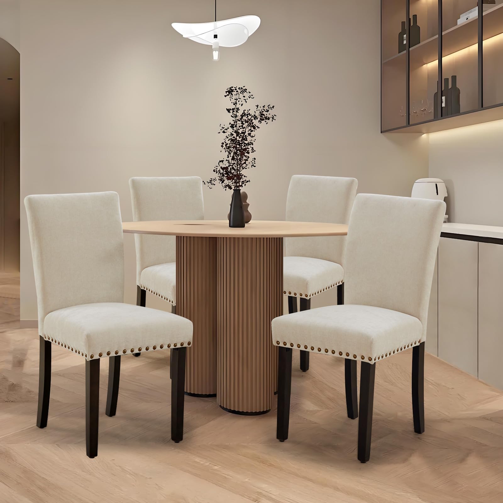 Set di 2 sedie da pranzo imbottite Garvee, moderne, con borchie, in tessuto, ergonomiche, gambe in legno, beige, per cucina e sala da pranzo