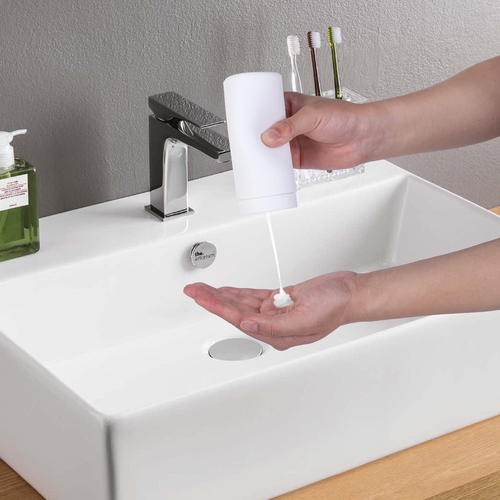 Garvee Set 2 Dispenser Ricaricabili per Sapone Liquido, Dosaggio Preciso, Plastica Robusta, Multiuso per Cucina e Bagno, Trasparente