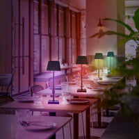 Lampada da tavolo regolabile wireless GARVEE, 8 colori, ricaricabile tramite USB-C, impermeabile, nera, per giardino, balcone, hotel