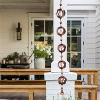 Garvee Catena Pioggia in Metallo con Campana - 108cm, Resistente, Antiruggine, Decorazione Giardino Esterni, Suono Naturale