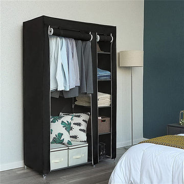 Armadio Garvee Armadio pieghevole con ripiani e asta appendiabiti per camera da letto Cabina armadio 110 x 45 x 175 cm Tessuto Nero