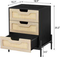 Comodino Garvee in rattan con 3 cassetti in vimini naturale, stile moderno, struttura in legno resistente, nero, camera da letto e soggiorno