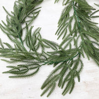 GARVEE Decorazione natalizia in pino da 200 cm, in PVC verde realistico, resistente, per la casa, per matrimoni e Natale