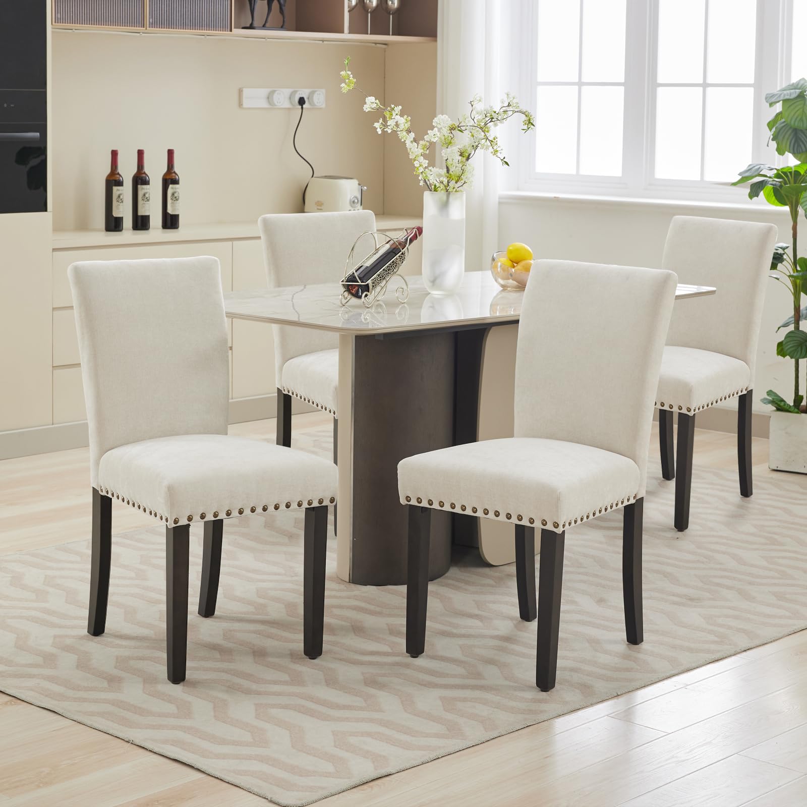 Set di 2 sedie da pranzo imbottite Garvee, moderne, con borchie, in tessuto, ergonomiche, gambe in legno, beige, per cucina e sala da pranzo