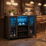 Garvee Mobile Bar Vino con Luce LED, Porta Bicchieri, Ripiani Regolabili, Particelle di Legno, Ampio Spazio, Facile Montaggio per Cucina e Sala da Pranzo - Oak