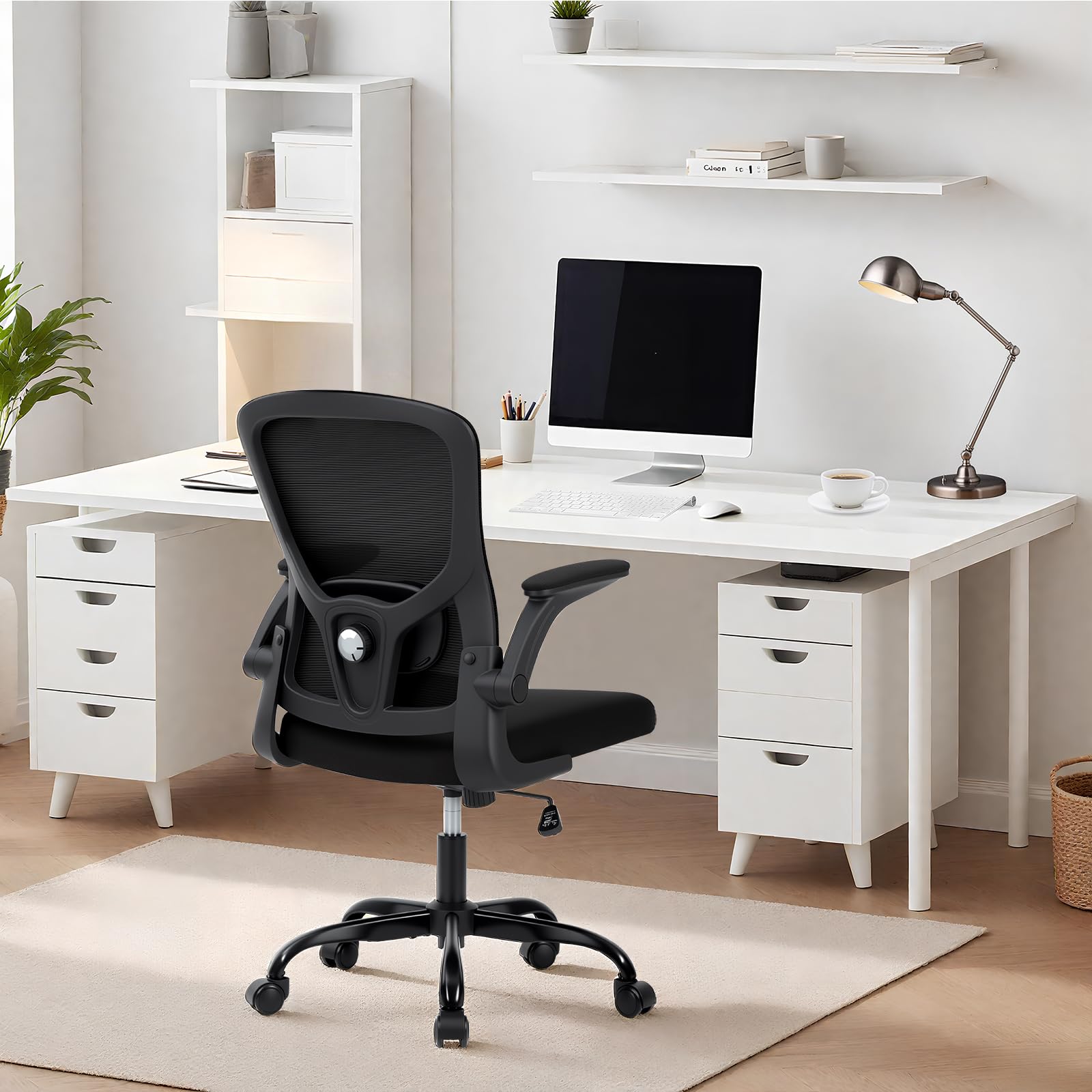 Sedia da ufficio ergonomica Garvee in rete con braccioli 2D e supporto lombare per ufficio e home office, girevole a 360°, stabile fino a 159 kg, nera