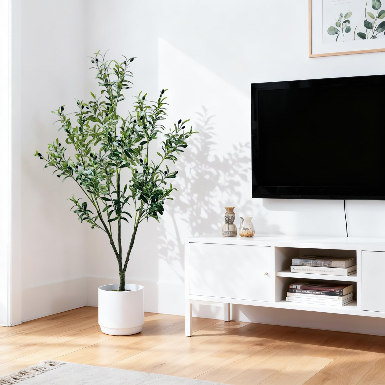 Albero di ulivo artificiale Garvee da 5 piedi con vaso bianco, pianta di seta realistica, rami regolabili per decorazioni interne ed esterne, tronco in legno naturale, verde scuro