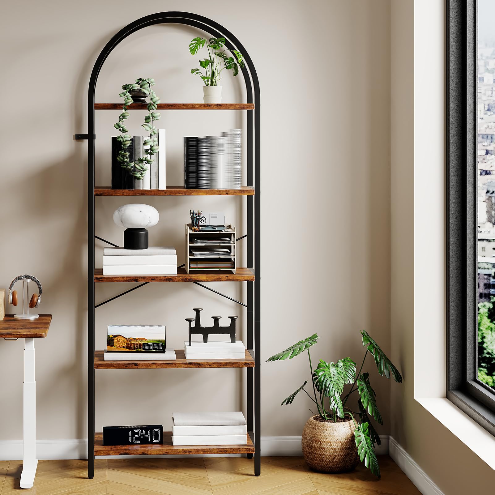 Libreria Garvee a 5 ripiani con struttura in metallo arcuato, moderno scaffale in legno, ampio spazio di archiviazione per soggiorno e ufficio