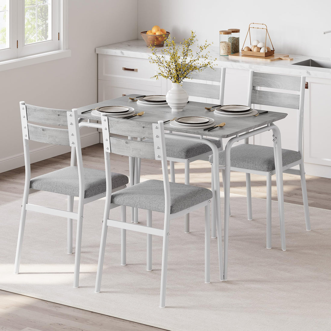 Set da pranzo Garvee per 4 persone, tavolo quadrato con 4 sedie imbottite, MDF e metallo, salvaspazio e stabile, per stanze e cucine piccole