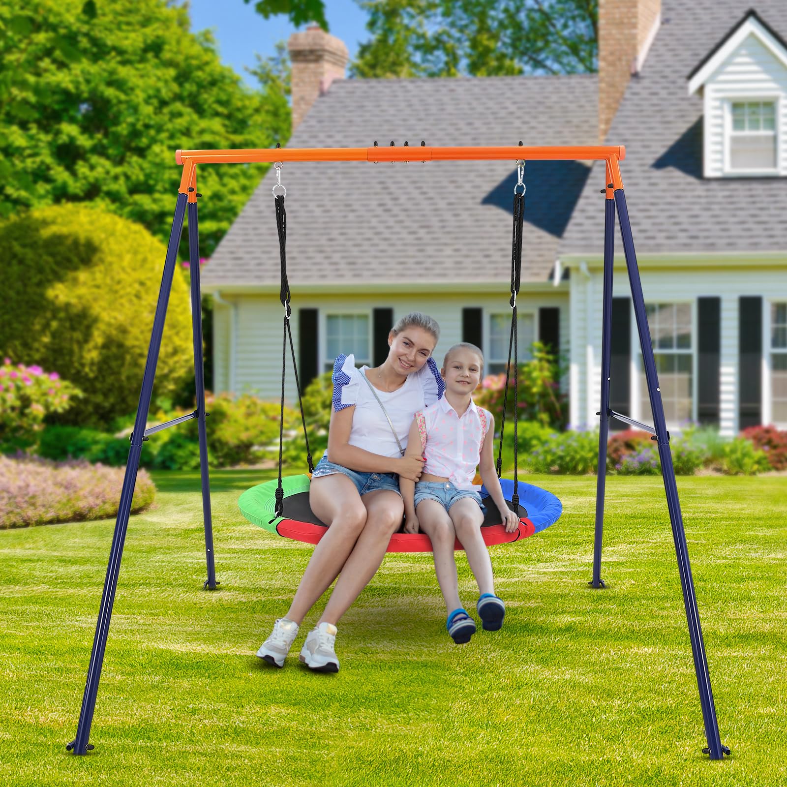 Altalena da esterno Garvee con robusta struttura in metallo a forma di A, capacità di carico di 200 kg, altalena a disco rotonda regolabile, 192x167x187 cm, nero