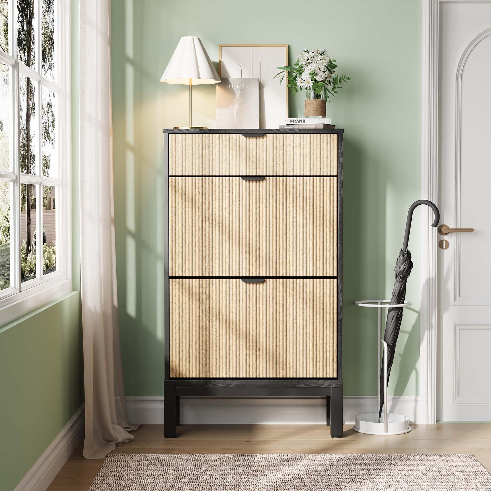 Scarpiera Garvee con 2 cassetti a ribalta, design scanalato in stile rustico, gambe in metallo, nero + rovere, per corridoio e ingresso, stretta