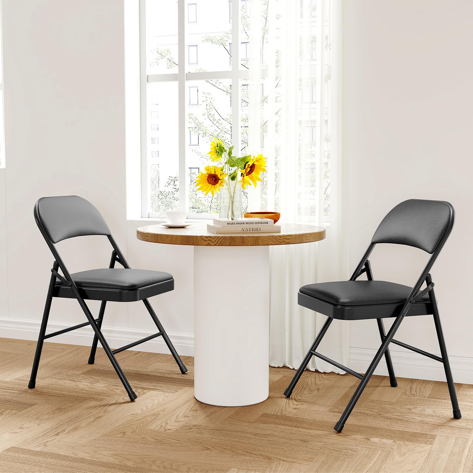 Garvee Set di 2 sedie pieghevoli con cuscini, similpelle, metallo robusto, per uso interno ed esterno, nero, pieghevoli, capacità di carico fino a 159 kg