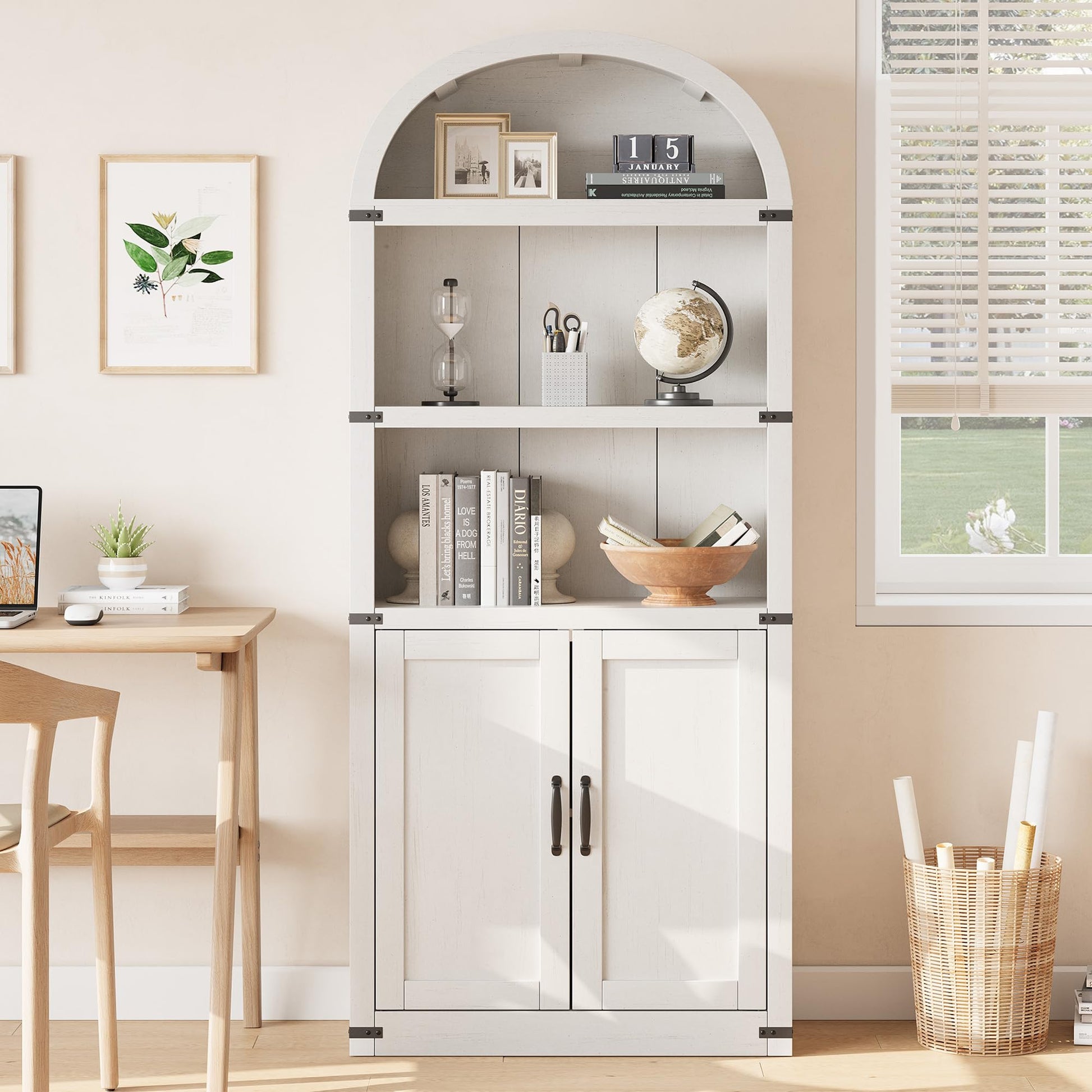 Libreria Garvee con ante, stile rustico, in legno MDF, protezioni angolari in metallo per soggiorno e studio, altezza 71,65", colori legno naturale