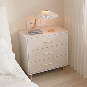 Elegante cassettiera Garvee a 3 cassetti, bianca con dettagli dettagliati, per camera da letto e soggiorno, design minimalista, struttura robusta