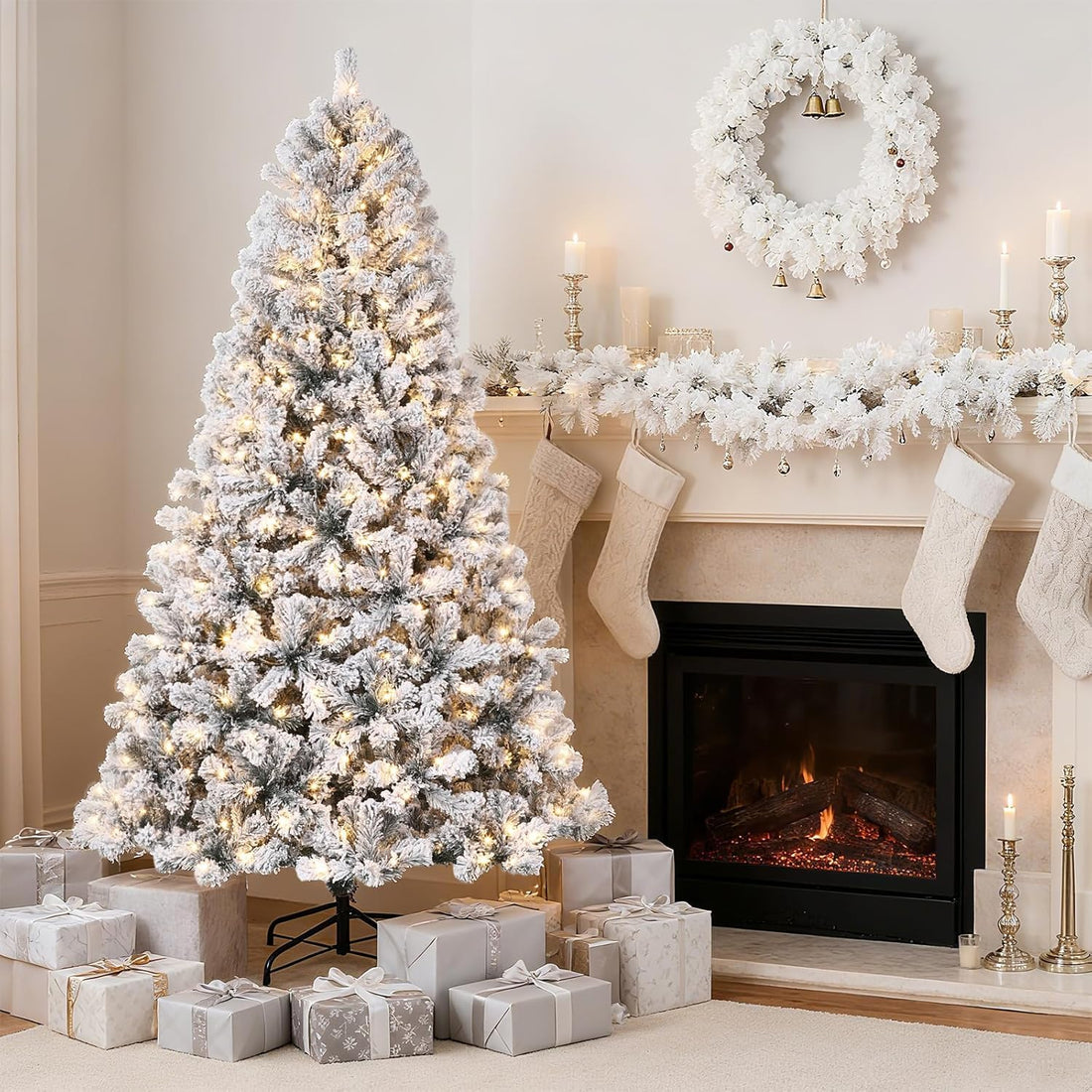 Albero di Natale artificiale Garvee da 183 cm con effetto brina naturale, LED bianco caldo e base in metallo stabile per stanze grandi e feste di Natale