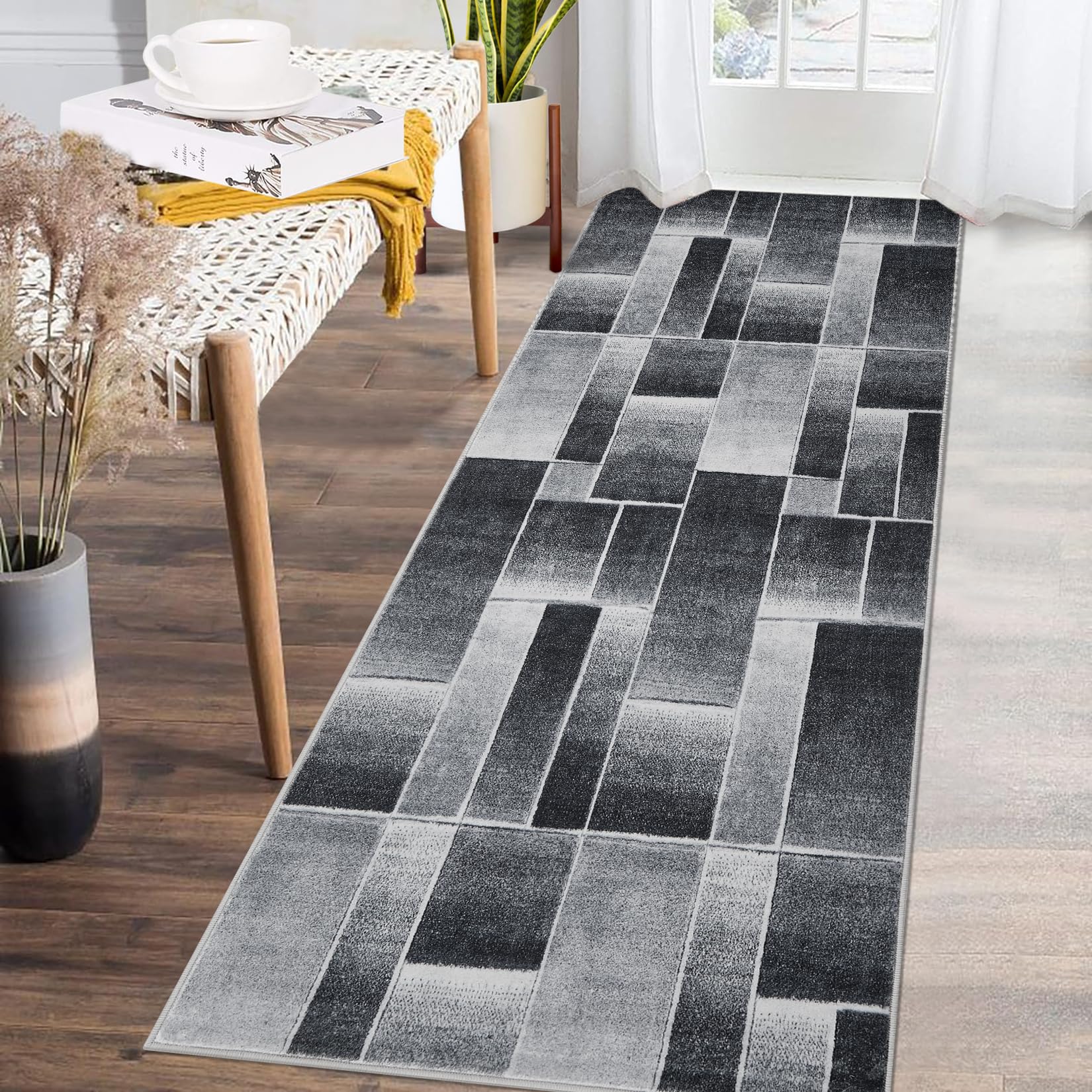 Tappeto moderno a pelo corto Garvee con taglio sagomato, motivo geometrico, nero, 80x150 cm per soggiorno e camera da letto