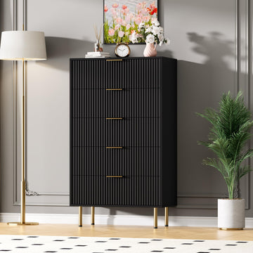 Cassettiera moderna Garvee a 5 cassetti con pannello scanalato per camera da letto e corridoio, 66.29 cm L x 32.51 cm W x 11.68 cm H, legno MDF, maniglie in metallo, robusta