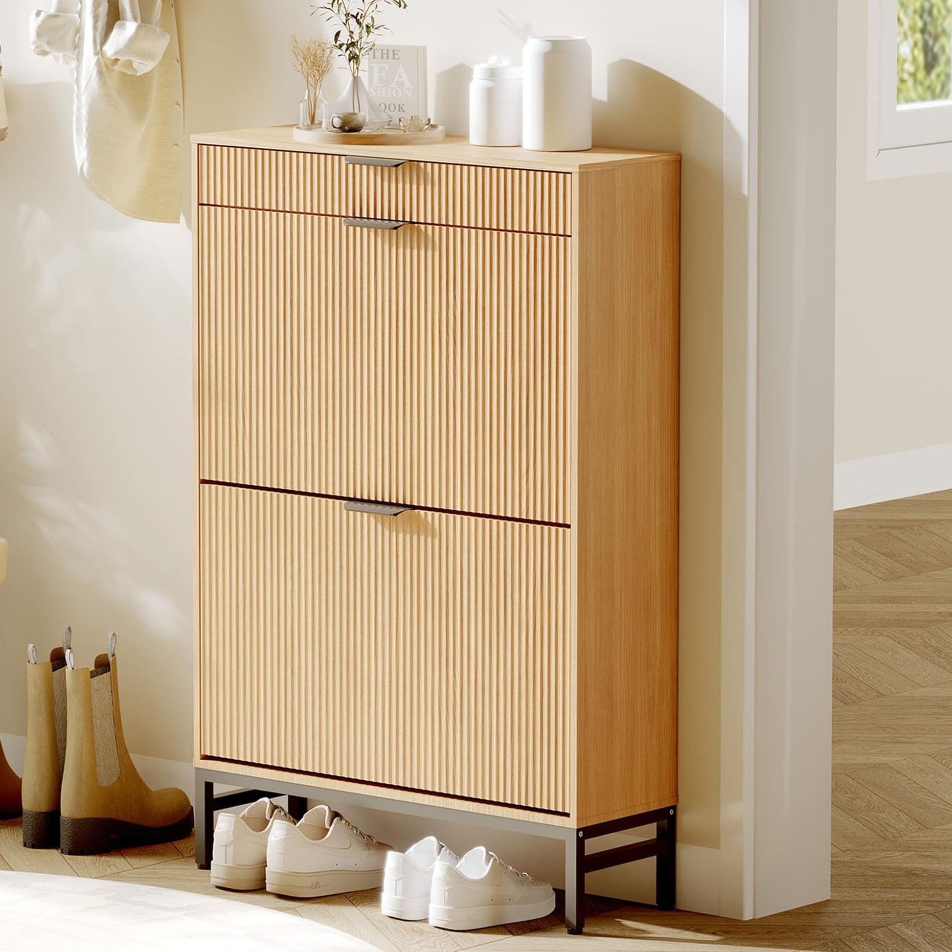 Scarpiera moderna Garvee con 3 cassetti a ribalta e 2 cassetti piccoli, ganci per corridoi stretti, appartamento, 31,5x9,45x52,36 pollici, legno fiammato